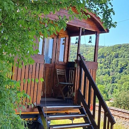 Ferienwohnung Autarkes Tiny House mit Rheinblick Rumikon Exterior foto