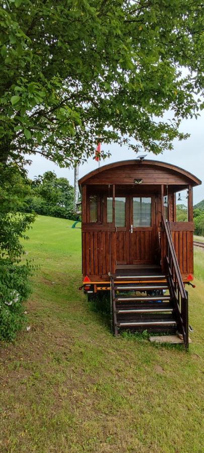 Ferienwohnung Autarkes Tiny House mit Rheinblick Rumikon Exterior foto